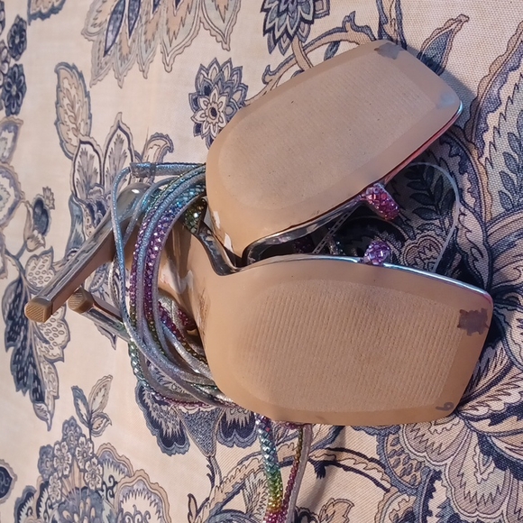 Steve Madden Uplift Rainbow Rhinestone highlace up Silver Heel New SZ 9, 9.5M - Picture 13 of 13